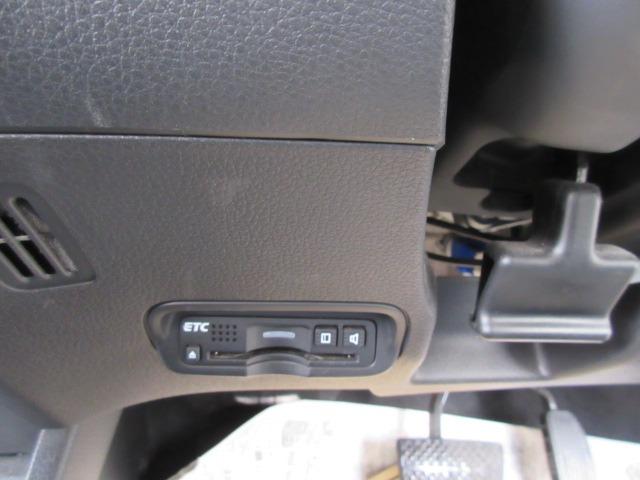 ヴェゼル ハイブリッドZ・ホンダセンシング ギャザズナビ リアカメラ シートヒーター ETC(16枚目)