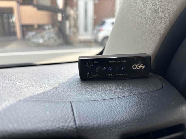 ハイエースワゴン GL 4WD ベッドキット バックカメラ TV オートクルーズコントロール 電動スライドドア オートライト スマートキー 電動格納ミラー 後席モニター 3列シート AT ユーザー買取(7枚目)