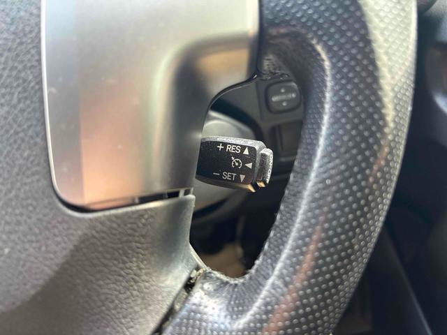 ハイエースワゴン GL 4WD ベッドキット バックカメラ TV オートクルーズコントロール 電動スライドドア オートライト スマートキー 電動格納ミラー 後席モニター 3列シート AT ユーザー買取(10枚目)