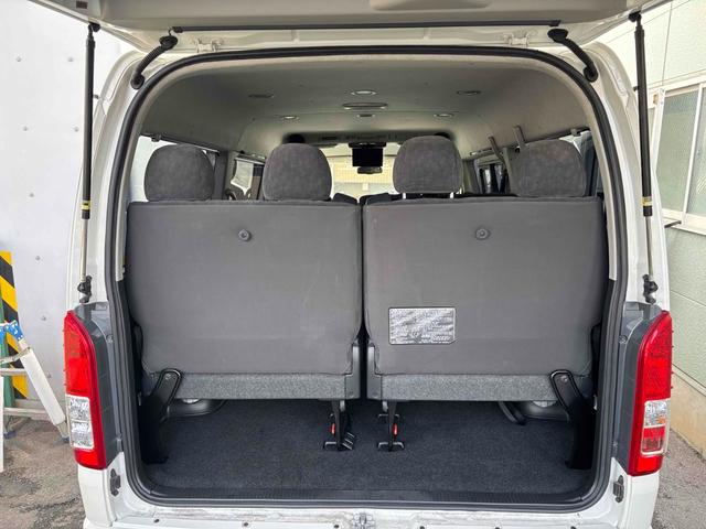 ハイエースワゴン GL 4WD ベッドキット バックカメラ TV オートクルーズコントロール 電動スライドドア オートライト スマートキー 電動格納ミラー 後席モニター 3列シート AT ユーザー買取(19枚目)