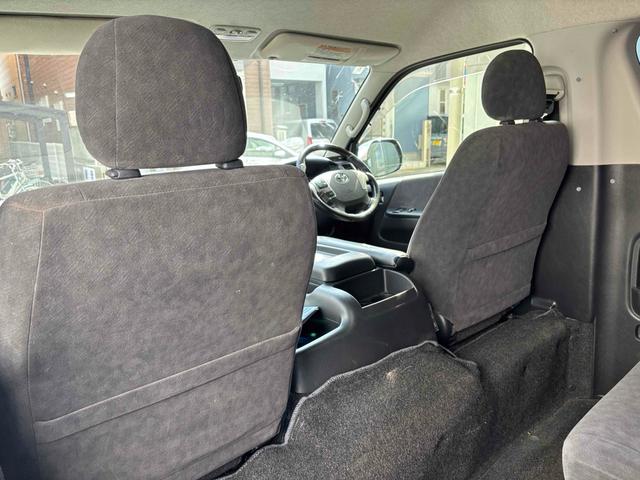 ハイエースワゴン GL 4WD ベッドキット バックカメラ TV オートクルーズコントロール 電動スライドドア オートライト スマートキー 電動格納ミラー 後席モニター 3列シート AT ユーザー買取(36枚目)