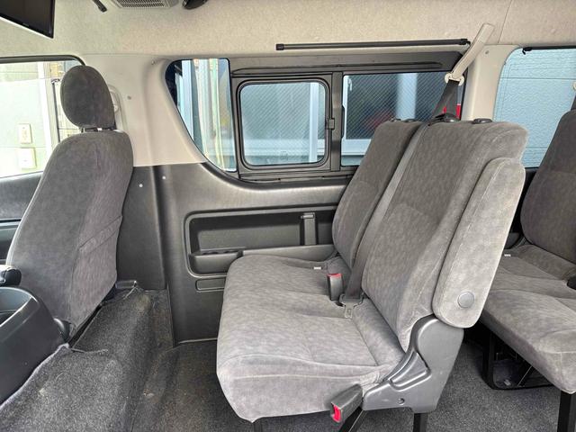ハイエースワゴン GL 4WD ベッドキット バックカメラ TV オートクルーズコントロール 電動スライドドア オートライト スマートキー 電動格納ミラー 後席モニター 3列シート AT ユーザー買取(38枚目)