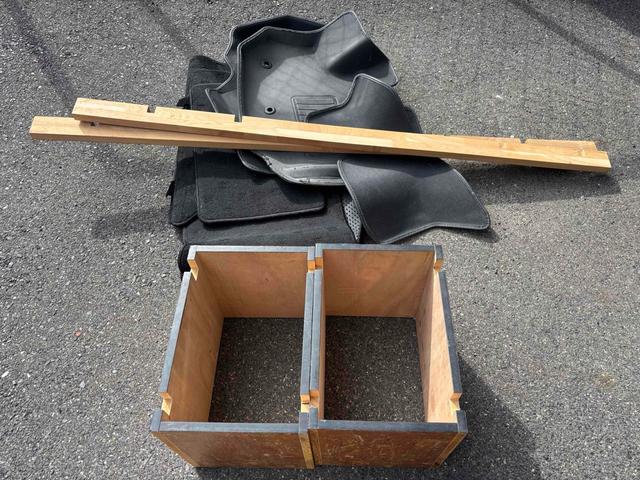 ハイエースワゴン GL 4WD ベッドキット バックカメラ TV オートクルーズコントロール 電動スライドドア オートライト スマートキー 電動格納ミラー 後席モニター 3列シート AT ユーザー買取(49枚目)