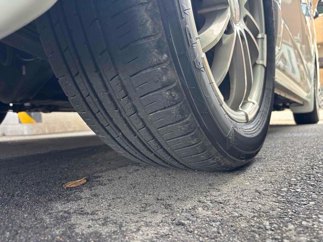 ハイエースワゴン GL 4WD ベッドキット バックカメラ TV オートクルーズコントロール 電動スライドドア オートライト スマートキー 電動格納ミラー 後席モニター 3列シート AT ユーザー買取(53枚目)