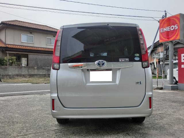 ハイブリッドG 禁煙車 7人乗り プリクラッシュ オートクルーズコントロール シートヒータ バックモニタ 片側電動スライドドア スマートキ ナビ TV ETC BSM 3列シート 15インチアルミ シートカバー付(9枚目)