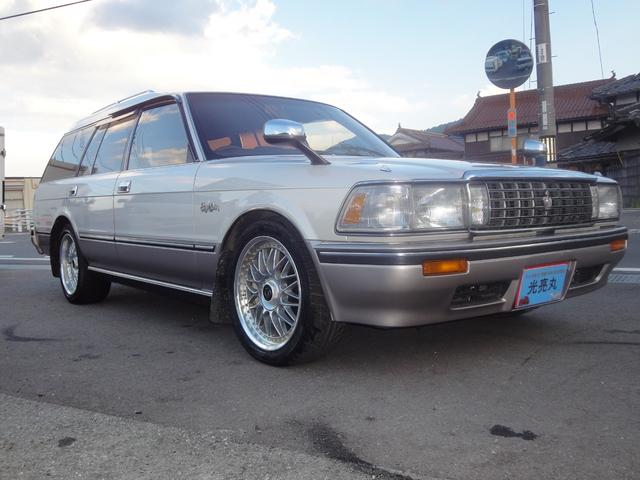 クラウンステーションワゴン ロイヤルサルーン　ツインカム　スーパーチャージャー　修復無　禁煙車　ＰＳ　ＰＷ　ＡＴ　サンルーフ　フェンダーミラー　内装フルノーマル　７人乗り　社外アルミ　ローダウン　タイベル７．９万キロ交換済　トノカバー付　バッテリィ新品　タイヤ４本新品交換渡（4枚目）
