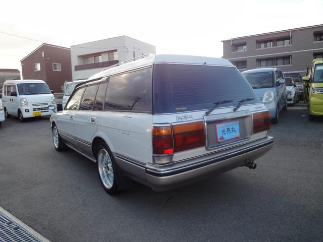 クラウンステーションワゴン ロイヤルサルーン　ツインカム　スーパーチャージャー　修復無　禁煙車　ＰＳ　ＰＷ　ＡＴ　サンルーフ　フェンダーミラー　内装フルノーマル　７人乗り　社外アルミ　ローダウン　タイベル７．９万キロ交換済　トノカバー付　バッテリィ新品　タイヤ４本新品交換渡（6枚目）