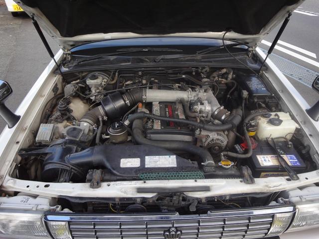 クラウンステーションワゴン ロイヤルサルーン　ツインカム　スーパーチャージャー　修復無　禁煙車　ＰＳ　ＰＷ　ＡＴ　サンルーフ　フェンダーミラー　内装フルノーマル　７人乗り　社外アルミ　ローダウン　タイベル７．９万キロ交換済　トノカバー付　バッテリィ新品　タイヤ４本新品交換渡（41枚目）
