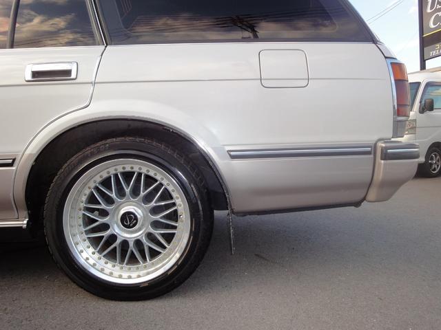 クラウンステーションワゴン ロイヤルサルーン　ツインカム　スーパーチャージャー　修復無　禁煙車　ＰＳ　ＰＷ　ＡＴ　サンルーフ　フェンダーミラー　内装フルノーマル　７人乗り　社外アルミ　ローダウン　タイベル７．９万キロ交換済　トノカバー付　バッテリィ新品　タイヤ４本新品交換渡（48枚目）