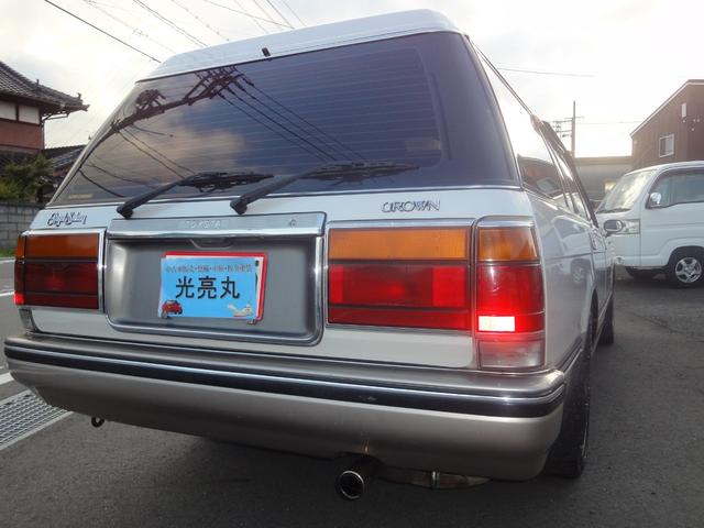 クラウンステーションワゴン ロイヤルサルーン　ツインカム　スーパーチャージャー　修復無　禁煙車　ＰＳ　ＰＷ　ＡＴ　サンルーフ　フェンダーミラー　内装フルノーマル　７人乗り　社外アルミ　ローダウン　タイベル７．９万キロ交換済　トノカバー付　バッテリィ新品　タイヤ４本新品交換渡（55枚目）