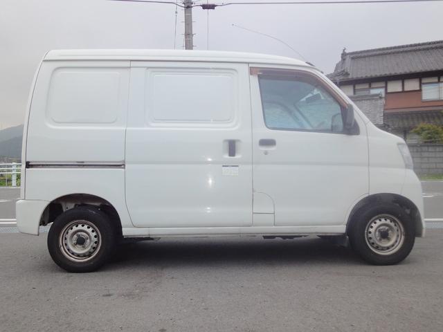 ハイゼットカーゴ 冷蔵冷凍車　禁煙車　－７℃　ＰＳ　ＡＣ　ＡＴ　荷室各扉に冷気逃げ予防カーテン付　タイミングチェーン　ＡＭラジオ（4枚目）
