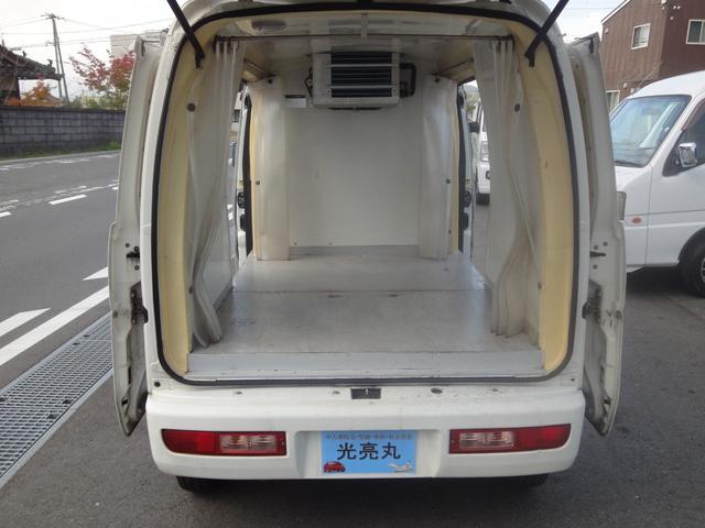 ハイゼットカーゴ 冷蔵冷凍車　禁煙車　－７℃　ＰＳ　ＡＣ　ＡＴ　荷室各扉に冷気逃げ予防カーテン付　タイミングチェーン　ＡＭラジオ（26枚目）