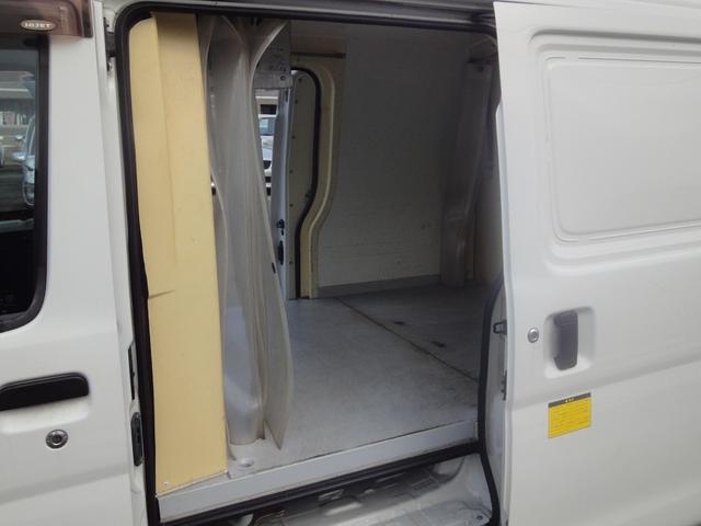 ハイゼットカーゴ 冷蔵冷凍車　禁煙車　－７℃　ＰＳ　ＡＣ　ＡＴ　荷室各扉に冷気逃げ予防カーテン付　タイミングチェーン　ＡＭラジオ（27枚目）