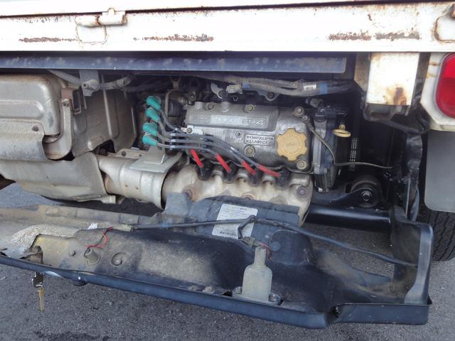 サンバートラック ダンプ 修復無 電動ローダンプ 2駆4駆切替 EL付 5速 PS AC 作業灯 三方開 テールゲートチェーン 運転席エアバック タイベル94,603km時交換 荷台ゴムマット 足元ゴムマット(35枚目)