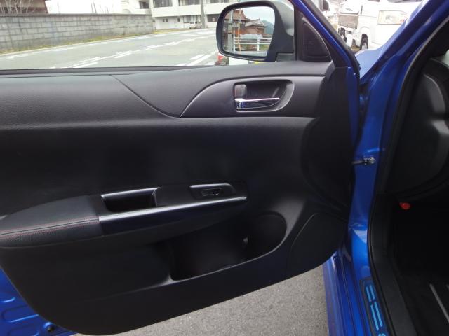 インプレッサ １．５ｉ－Ｓ　リミテッドプレミアムパッケージ　修復無　禁煙車　１．５Ｌ　５速　フルセグ　ＳＤナビ　ＤＶＤ視聴　ＡＣ　ＰＳ　ＰＷ　前後ドラレコ　ＥＴＣ　１６インチ純正アルミ　アブソーバ４本レグノ２０２５製新品交換　純正フロアマット　ラゲージマット（27枚目）