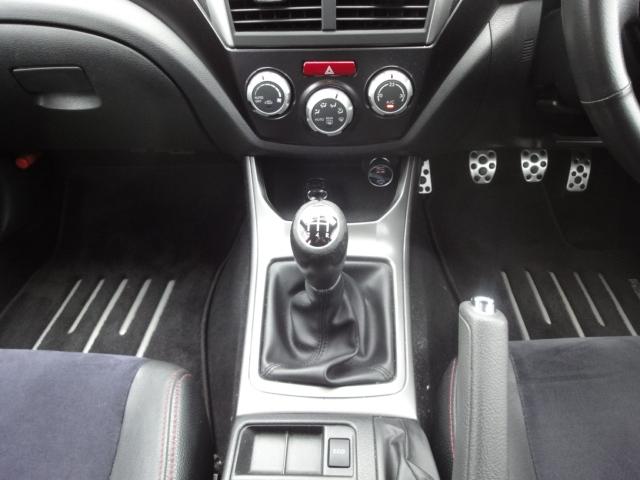 インプレッサ １．５ｉ－Ｓ　リミテッドプレミアムパッケージ　修復無　禁煙車　１．５Ｌ　５速　フルセグ　ＳＤナビ　ＤＶＤ視聴　ＡＣ　ＰＳ　ＰＷ　前後ドラレコ　ＥＴＣ　１６インチ純正アルミ　アブソーバ４本レグノ２０２５製新品交換　純正フロアマット　ラゲージマット（32枚目）