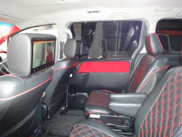 ヴォクシー ＺＳ　ワンオーナ　禁煙　修復無　７人乗り　純正エンジンスターター　アルパインビッグＸ１１　バックモニタ　ＥＴＣ　ヘッドレストモニタ　１９インチ社外アルミ　ウーファ　社外ステアリング　社外テール　室内ＬＥＤ灯（53枚目）