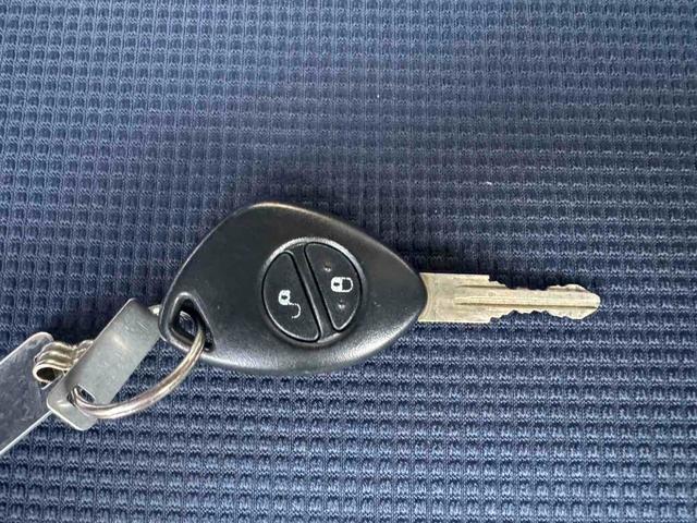 サンバーバン トランスポーター　キーレス　フロントパワーウィンドウ　ＡＴ　両側スライドドア　エアコン　運転席エアバッグ（7枚目）