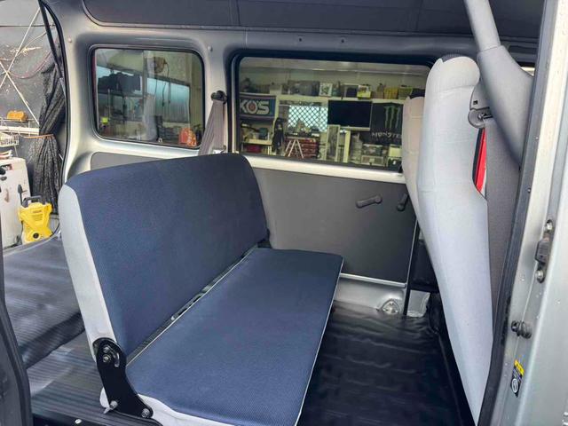 サンバーバン トランスポーター　キーレス　フロントパワーウィンドウ　ＡＴ　両側スライドドア　エアコン　運転席エアバッグ（10枚目）