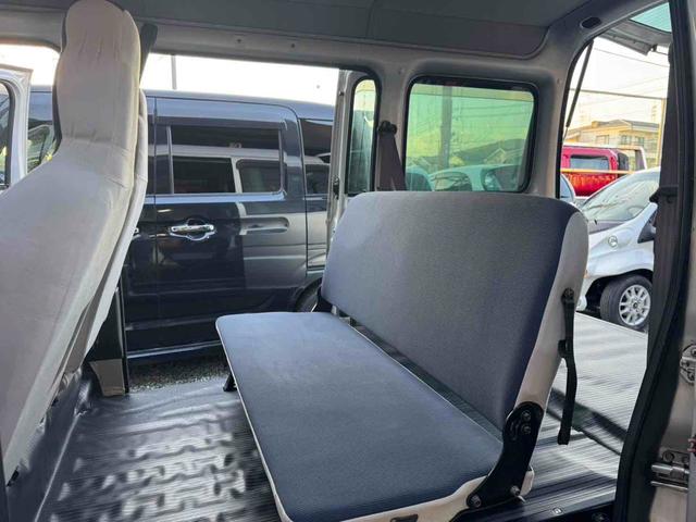 サンバーバン トランスポーター　キーレス　フロントパワーウィンドウ　ＡＴ　両側スライドドア　エアコン　運転席エアバッグ（11枚目）