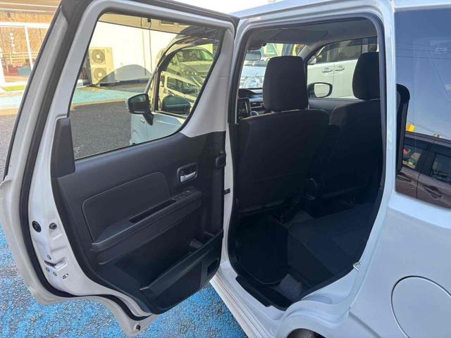 SUZUKI WAGON R CUSTOM Z HYBRID ZX | 2023 | WHITE | 7961 km SUZUKI WAGON R CUSTOM Z HYBRID ZX | 2023 | WHITE | 7961 km
