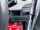 ＦＡ　ＥＴＣ　キーレスエントリー　電動格納ミラー　ベンチシート　ＣＶＴ　盗難防止システム　ＡＢＳ　ＣＤ　ＵＳＢ　ミュージックプレイヤー接続可　衝突安全ボディ　エアコン　パワーステアリング　パワーウィンドウ(5枚目)