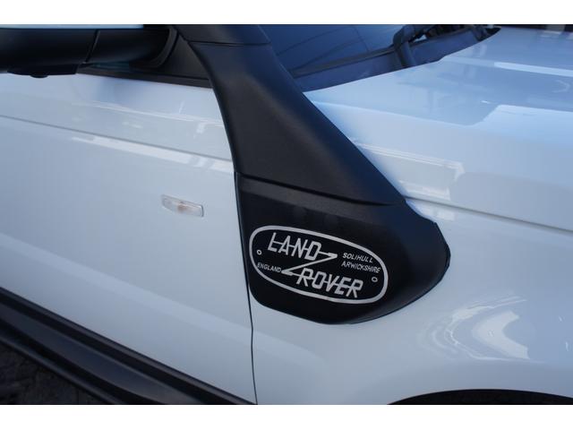 レンジローバースポーツ ５．０　Ｖ８　ルーフラック　リアラダー　サイドステップ　ＬＥＤフォグランプ　サンルーフ　ＥＴＣ　リストアップ　１８インチアルミホイール　パワーテールゲート　シュノーケル　前後ランプガード（21枚目）