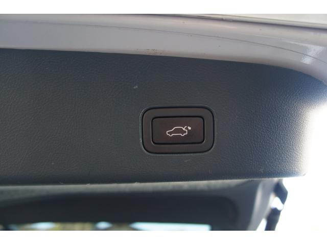 レンジローバースポーツ ５．０　Ｖ８　ルーフラック　リアラダー　サイドステップ　ＬＥＤフォグランプ　サンルーフ　ＥＴＣ　リストアップ　１８インチアルミホイール　パワーテールゲート　シュノーケル　前後ランプガード（45枚目）