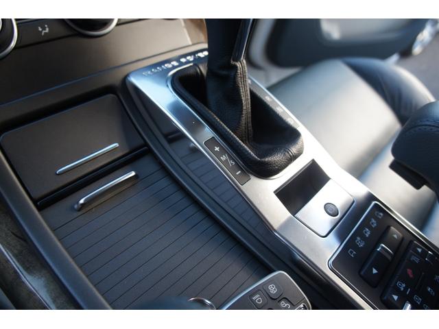 レンジローバースポーツ ５．０　Ｖ８　ルーフラック　リアラダー　サイドステップ　ＬＥＤフォグランプ　サンルーフ　ＥＴＣ　リストアップ　１８インチアルミホイール　パワーテールゲート　シュノーケル　前後ランプガード（51枚目）