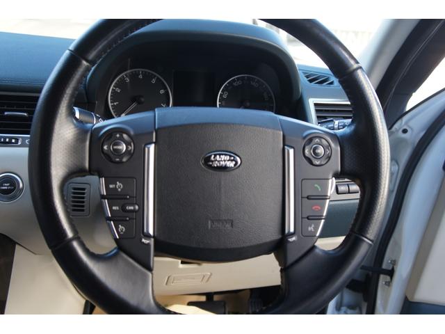 レンジローバースポーツ ５．０　Ｖ８　ルーフラック　リアラダー　サイドステップ　ＬＥＤフォグランプ　サンルーフ　ＥＴＣ　リストアップ　１８インチアルミホイール　パワーテールゲート　シュノーケル　前後ランプガード（61枚目）