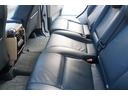５．０　Ｖ８　ルーフラック　リアラダー　サイドステップ　ＬＥＤフォグランプ　サンルーフ　ＥＴＣ　リストアップ　１８インチアルミホイール　パワーテールゲート　シュノーケル　前後ランプガード（42枚目）