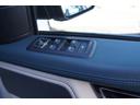 ５．０　Ｖ８　ルーフラック　リアラダー　サイドステップ　ＬＥＤフォグランプ　サンルーフ　ＥＴＣ　リストアップ　１８インチアルミホイール　パワーテールゲート　シュノーケル　前後ランプガード（57枚目）