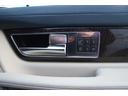 ５．０　Ｖ８　ルーフラック　リアラダー　サイドステップ　ＬＥＤフォグランプ　サンルーフ　ＥＴＣ　リストアップ　１８インチアルミホイール　パワーテールゲート　シュノーケル　前後ランプガード（58枚目）