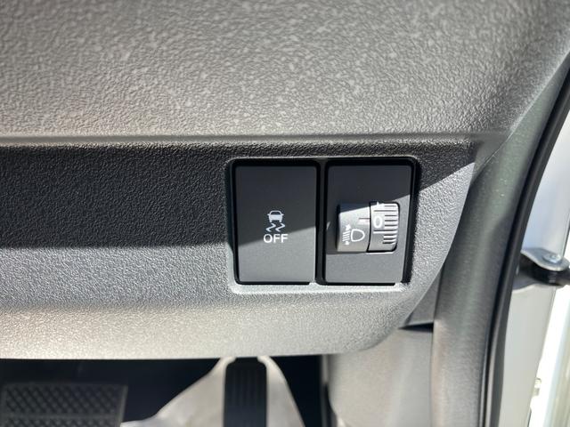 Ｎ－ＢＯＸカスタム ベースグレード　届出済未使用車　バックカメラ　両側スライド・片側電動　クリアランスソナー　オートクルーズコントロール　レーンアシスト　衝突被害軽減システム　オートライト　ＬＥＤヘッドランプ　スマートキー（23枚目）