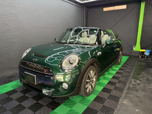 ＭＩＮＩ クーパーＳ　コンバーチブル　オープンカー　ドライブレコーダー　オートクルーズコントロール　オートライト　ＡＴ　スマートキー　シートヒーター　アルミホイール　盗難防止システム　ＡＢＳ　エアコン　パワーステアリング　パワーウィンドウ（12枚目）