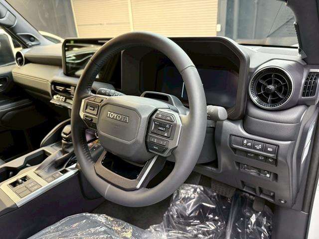 ランドクルーザー250 VX モデリスタ デジタルインナーミラー カスタムフェンダー 4WD クリアランスソナー オートクルーズコントロール レーンアシスト パワーシート 衝突被害軽減システム サンルーフ TV(2枚目)