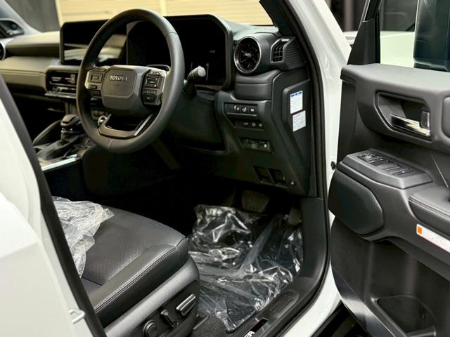 ランドクルーザー250 VX モデリスタ デジタルインナーミラー カスタムフェンダー 4WD クリアランスソナー オートクルーズコントロール レーンアシスト パワーシート 衝突被害軽減システム サンルーフ TV(21枚目)