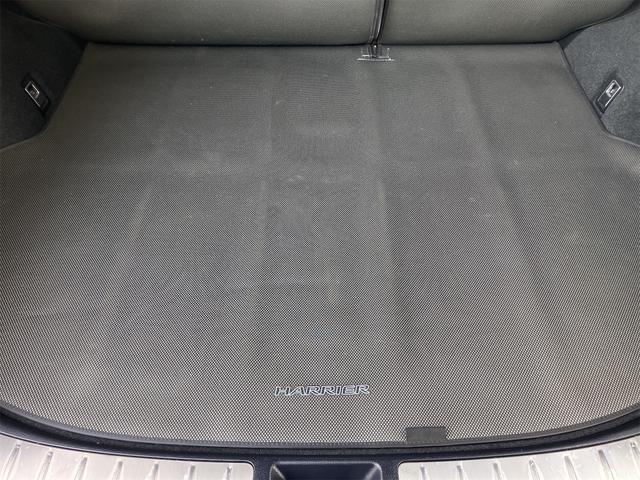 ハリアー プレミアム　ドライブレコーダー　ＥＴＣ　バックカメラ　オートクルーズコントロール　レーンアシスト　パワーシート　ナビ　ＴＶ　オートマチックハイビーム　オートライト　電動リアゲート　アルミホイール　スマートキー（23枚目）