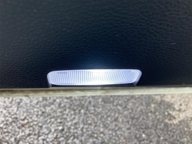 ハリアー プレミアム　ドライブレコーダー　ＥＴＣ　バックカメラ　オートクルーズコントロール　レーンアシスト　パワーシート　ナビ　ＴＶ　オートマチックハイビーム　オートライト　電動リアゲート　アルミホイール　スマートキー（61枚目）