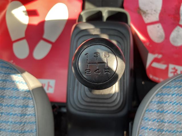 アクティバン 　５速ＭＴ　両側スライドドア　エアコン　運転席エアバッグ　助手席エアバッグ（25枚目）