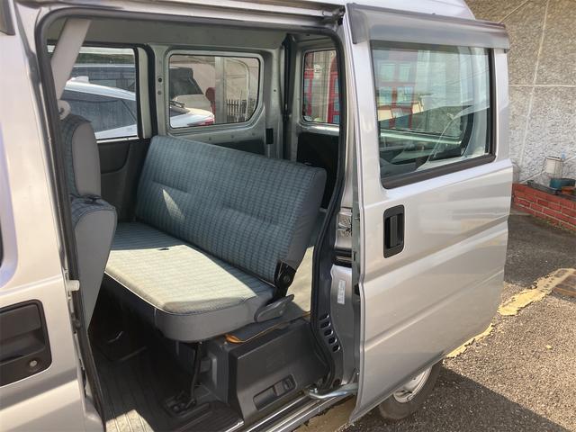 アクティバン 　５速ＭＴ　両側スライドドア　エアコン　運転席エアバッグ　助手席エアバッグ（29枚目）