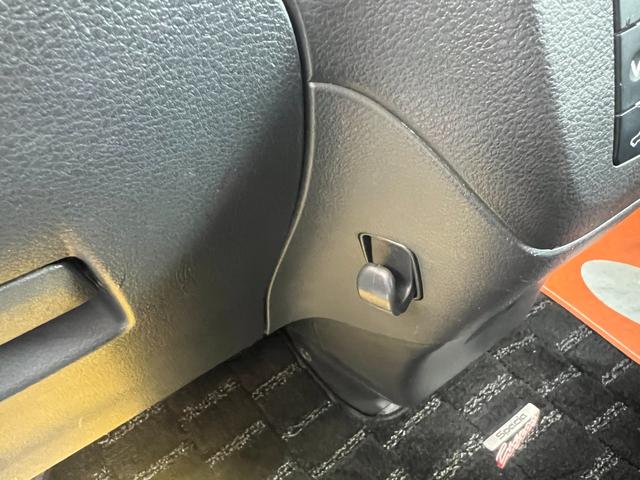 スペーシアカスタム ＧＳ　前席シートヒーター　パワーウィンドウ　パワステ　ベンチシート　衝突安全ボディ　エアコン　キーフリー　フルフラット　スマートキー　ＡＢＳ　オートライト（26枚目）