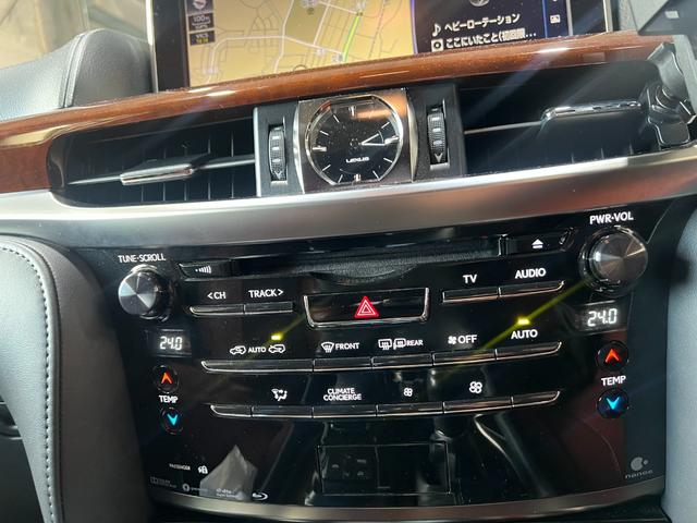 ＬＸ ＬＸ５７０　電動パワーシート　パワーゲート　レザー　ＬＥＤライト　ＥＴＣ　バックカメラ　メモリーナビ　オートクルーズ　ＡＣ１００Ｖ　キーレス　シートＨ　ガラスサンルーフ　ブルートゥース　４ＷＤ（22枚目）