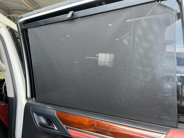 ＬＸ ＬＸ５７０　電動パワーシート　パワーゲート　レザー　ＬＥＤライト　ＥＴＣ　バックカメラ　メモリーナビ　オートクルーズ　ＡＣ１００Ｖ　キーレス　シートＨ　ガラスサンルーフ　ブルートゥース　４ＷＤ（27枚目）