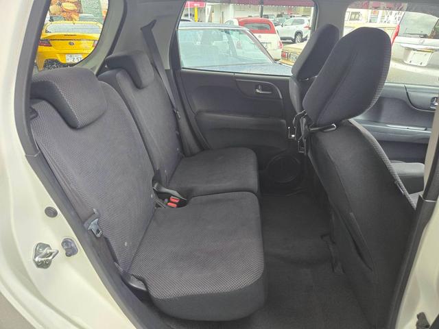 Ｎ－ＯＮＥ ツアラー・Ｌパッケージ　純正オーディオ　バックカメラ　ＥＴＣ　パドルシフト　クルーズコントロール　ＨＩＤ　オートライト　オートエアコン（10枚目）