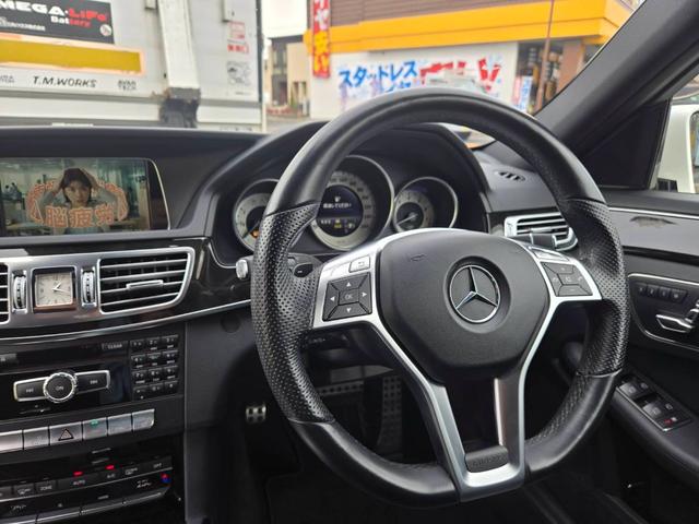 Ｅクラスステーションワゴン Ｅ２５０　ステーションワゴン　アバンギャルド　純正ナビ　フルセグＴＶ　全方位カメラ　前席パワーシート　ＬＥＤヘッドライト　パワーバックドア　スマートキー　クルーズコントロール　シートヒーター　オートライト（7枚目）