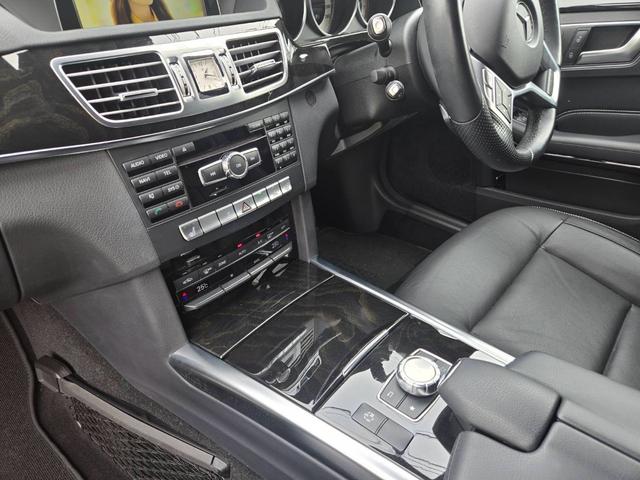 Ｅクラスステーションワゴン Ｅ２５０　ステーションワゴン　アバンギャルド　純正ナビ　フルセグＴＶ　全方位カメラ　前席パワーシート　ＬＥＤヘッドライト　パワーバックドア　スマートキー　クルーズコントロール　シートヒーター　オートライト（8枚目）