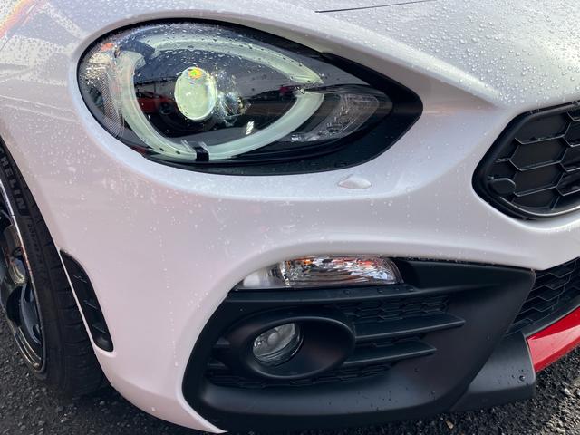 アバルト124 スパイダー ベースグレード 社外マフラー 社外足回り ナビ TV DVD再生 バックカメラ 6速MT シートヒーター 17インチアルミ クルーズコントロール ETC(4枚目)