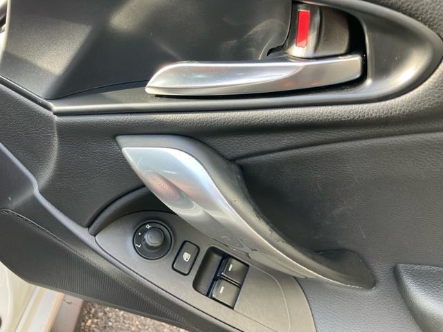 アバルト124 スパイダー ベースグレード 社外マフラー 社外足回り ナビ TV DVD再生 バックカメラ 6速MT シートヒーター 17インチアルミ クルーズコントロール ETC(31枚目)