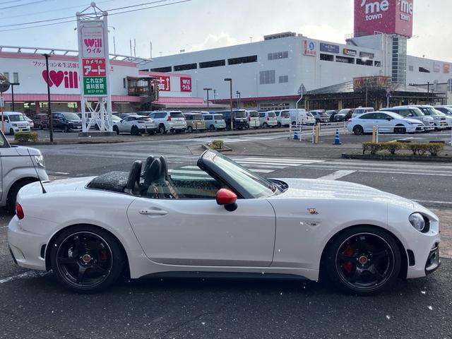 アバルト124 スパイダー ベースグレード 社外マフラー 社外足回り ナビ TV DVD再生 バックカメラ 6速MT シートヒーター 17インチアルミ クルーズコントロール ETC(35枚目)